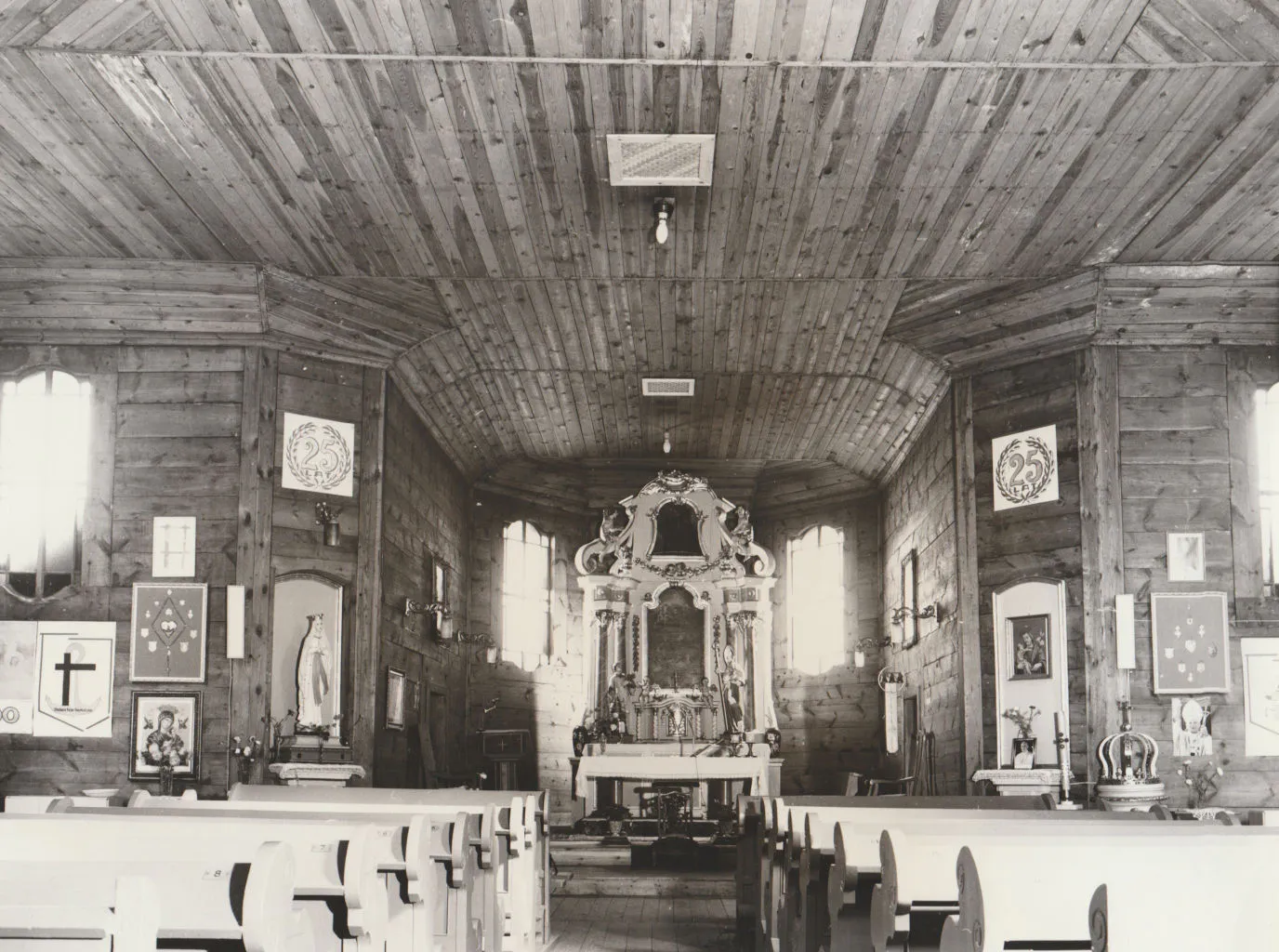 Od zniszczeń wojennych do odbudowy kościoła